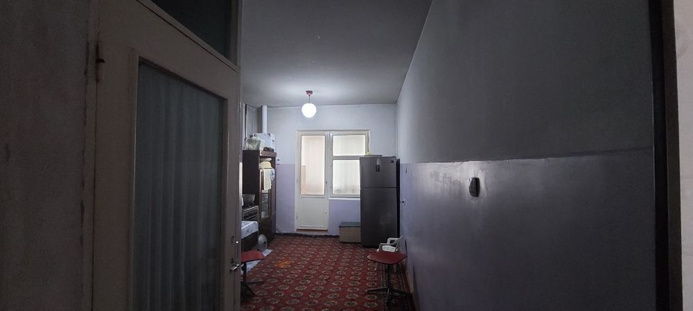 3 xonali kivartira sotiladi