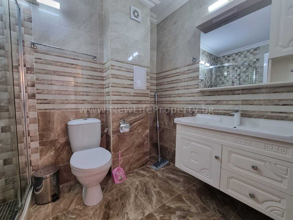 Продава се Двустаен апартамент в к.к. Слънчев бряг - 68 кв.м за 1839 €/кв.м - Снимка #12