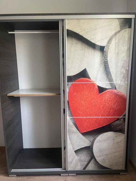 vând dulap dormitor