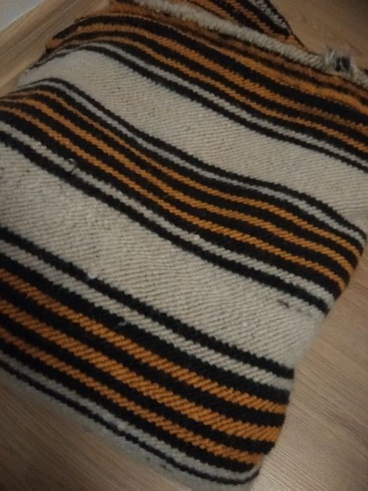 3 бр.големи вълнени одеяла/покривки за легло и др.