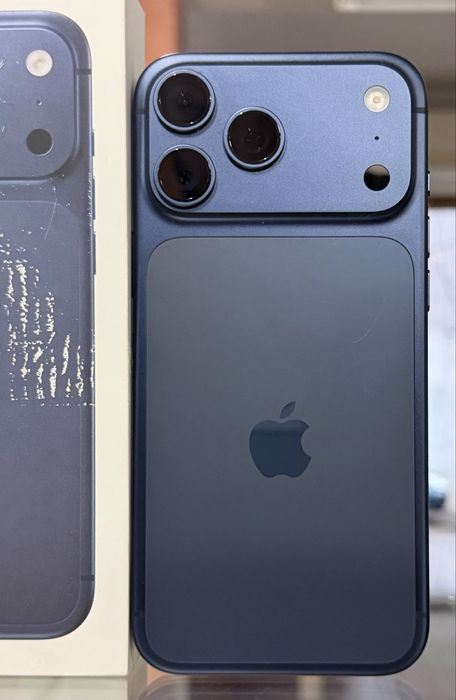 iPhone 17 Pro max, Pret 6300 lei