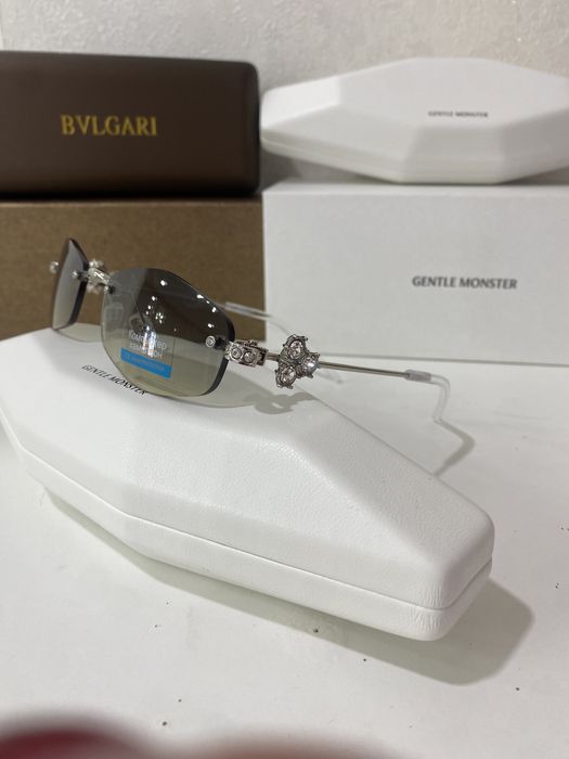 Очки солнцезащитный брендовые