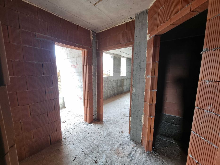 Продава се Тристаен апартамент в Благоевград, Широк център - 95 кв.м за 916 €/кв.м - Снимка #3