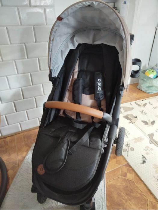 Carucior Lionelo folosit putin