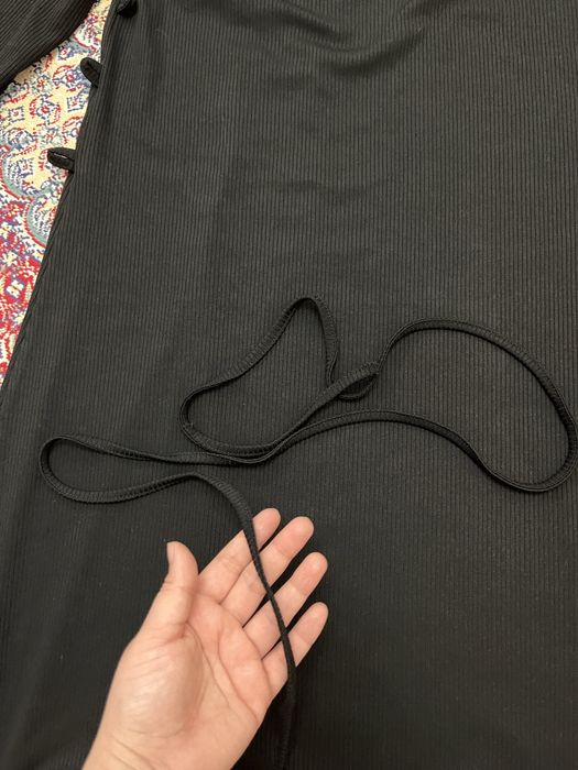 Базовая черное платье