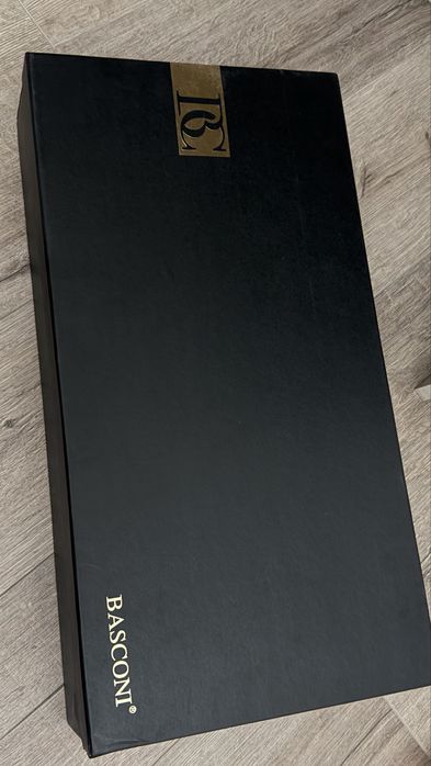 Шикарные сапоги Basconi оригинал