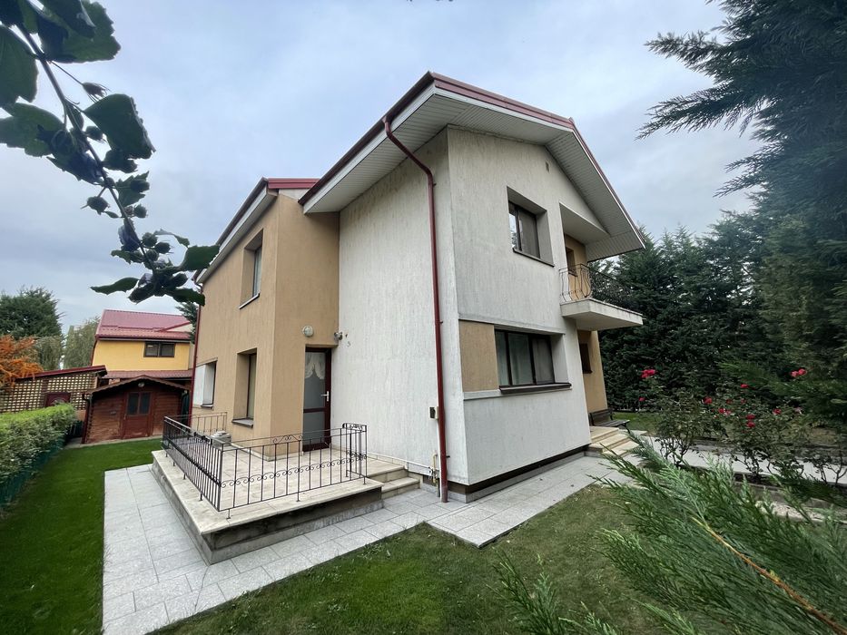 Vand casa individuala P+1 in cartier Orizont