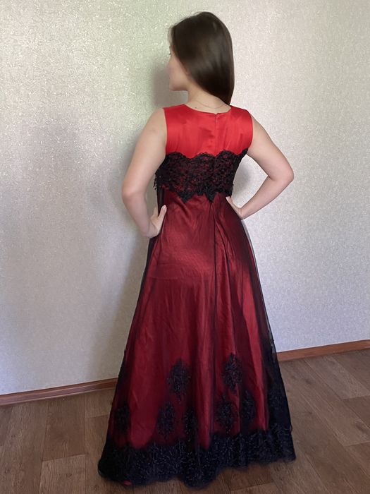 Шикарное платье 42-44