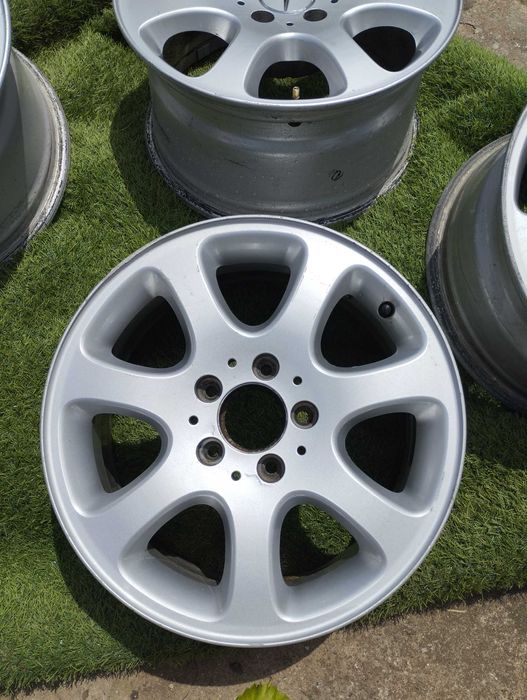 Мерцедес ц класа