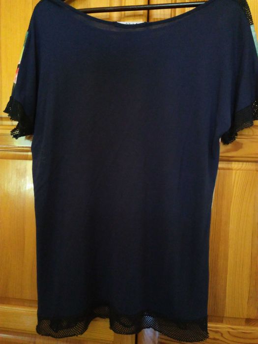 Красива блуза с флорални мотиви - XL