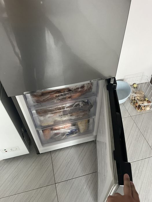 Холодильник samsung