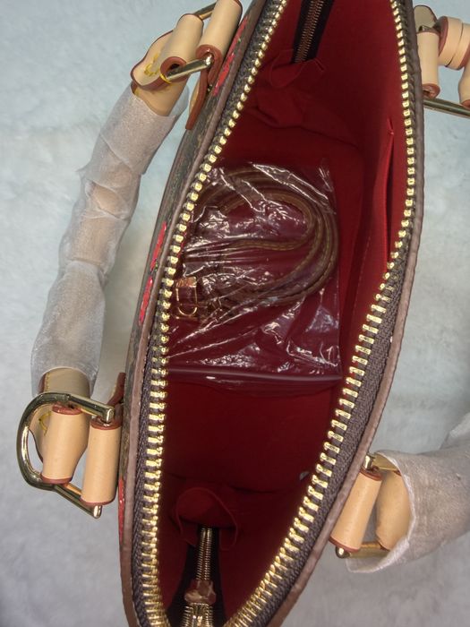 Geanta Louis Vuitton de dama