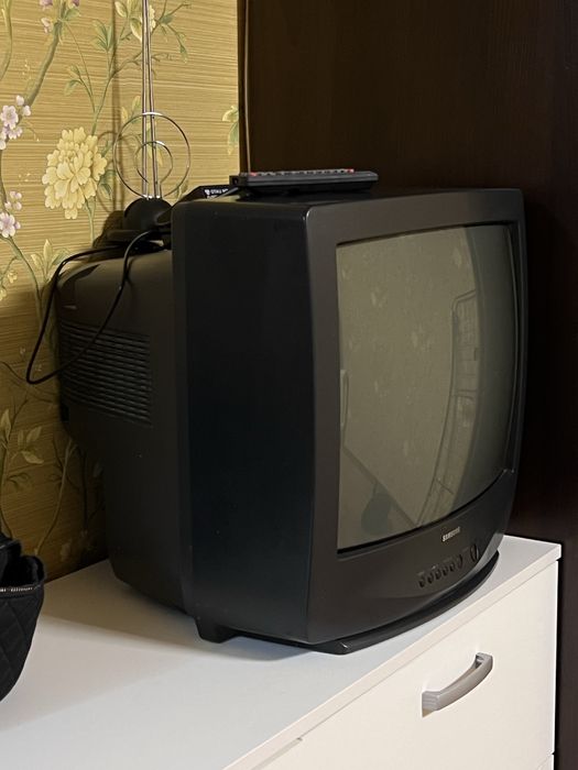 рабочий телевизор samsung