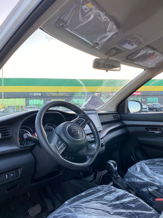 Продается семейный автомобиль