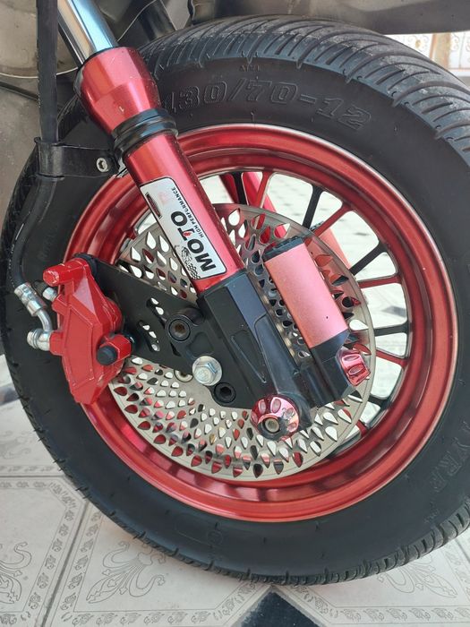 Redlayin  sukuter  2025