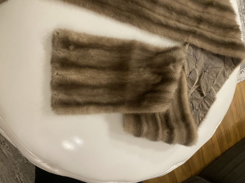 Capa vizon nurca eleganta de dimensiuni mari