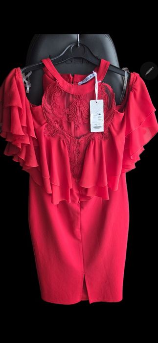 ЕФЕКТНА ЧЕРВЕНА РОКЛЯ –ZOЛА-  нова, елегантна и впечатляваща