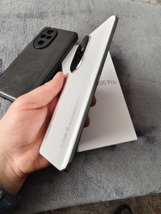 Honor 200 pro / 12 GB RAM / 512 GB