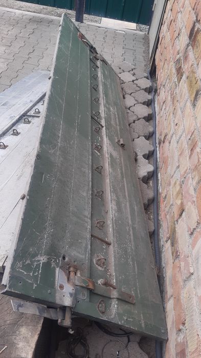 Запчасти борта от прицепа