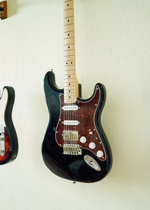 DONNER ST-152 Универсальный стратокастер!