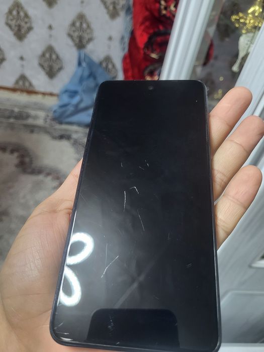 Infinix hot 40i  8+8/128GB. 2 sim, 90hz