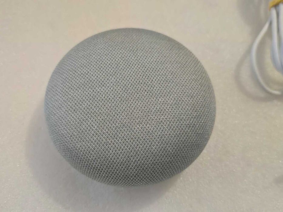 Boxa inteligenta Google Home Mini Gen 1, Wi-Fi, Bluetooth, Asistent Vocal, mufa MicroUSB, Gri