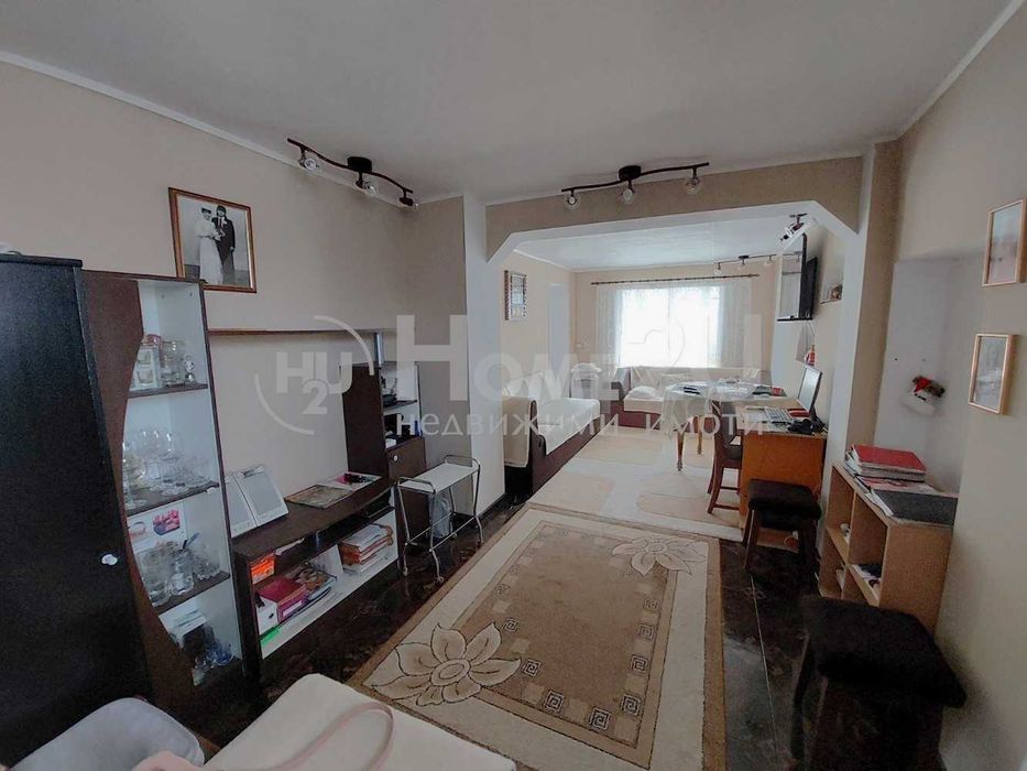 Продава се Тристаен апартамент в Варна, Лятно кино Тракия - 55 кв.м за 1610 €/кв.м - Снимка #1