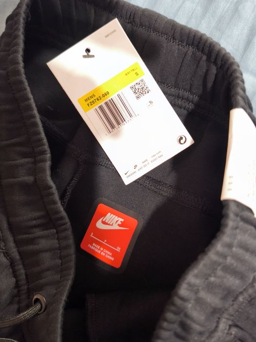 Долница nike tech fleece