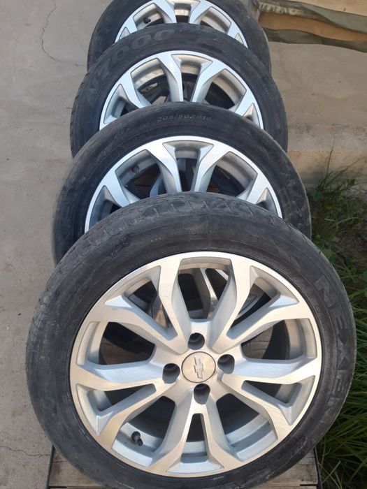 Диска,  балонлар тез ва арзон сотилади. Размер 16. Холати аъло.