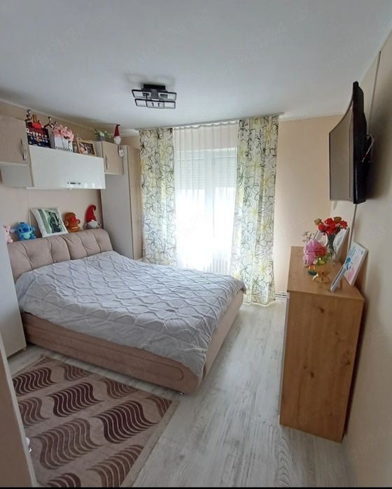 Vând apartament cu 2camere