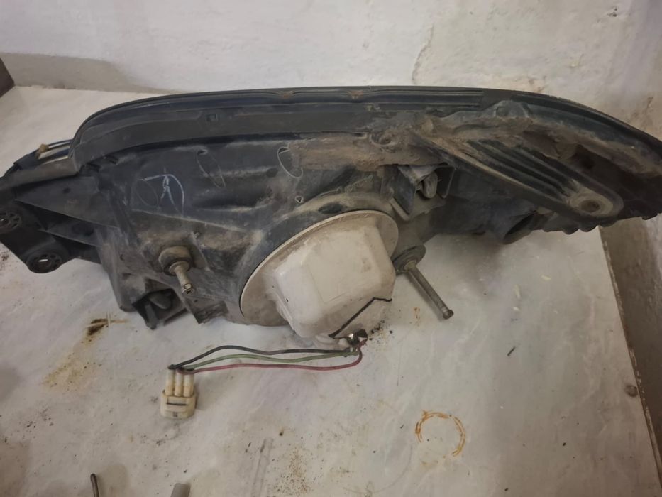 Продам фары субару ВН