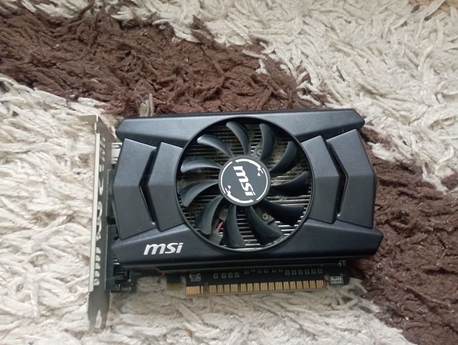 Vând placa video MSI