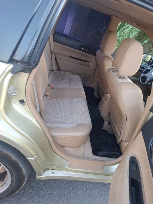 Продам срочно автомобиль марки Subaru forester