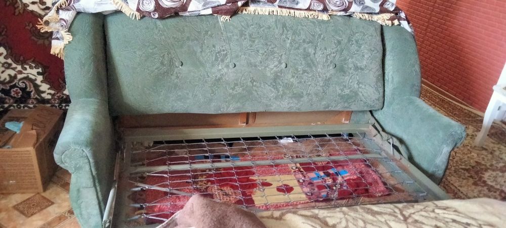 Срочно продам уголок