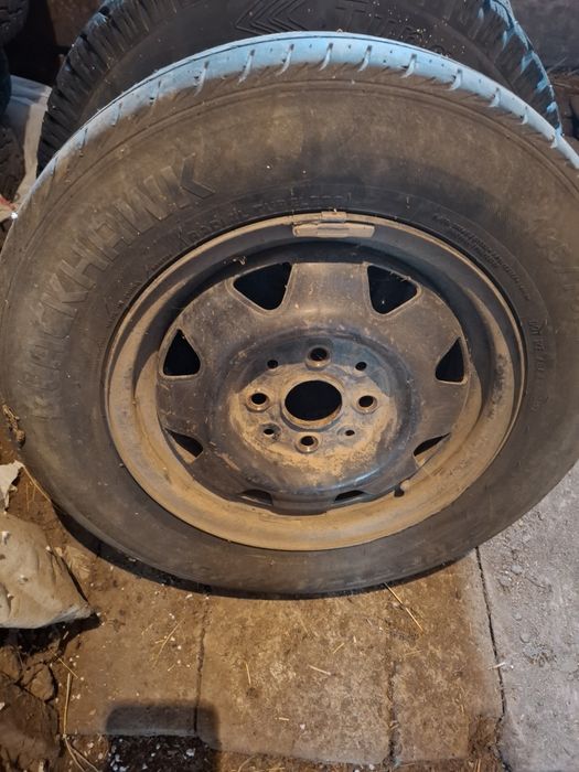 Продам резину 185/70/14