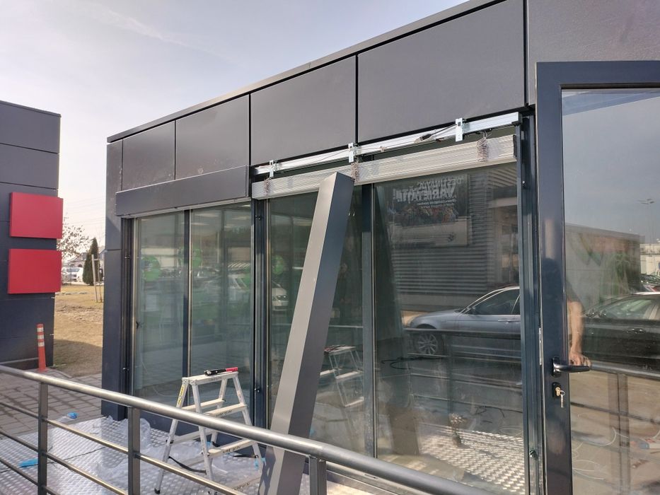 Producție tâmplărie PVC , rulouri,plase insecte și reparații generale