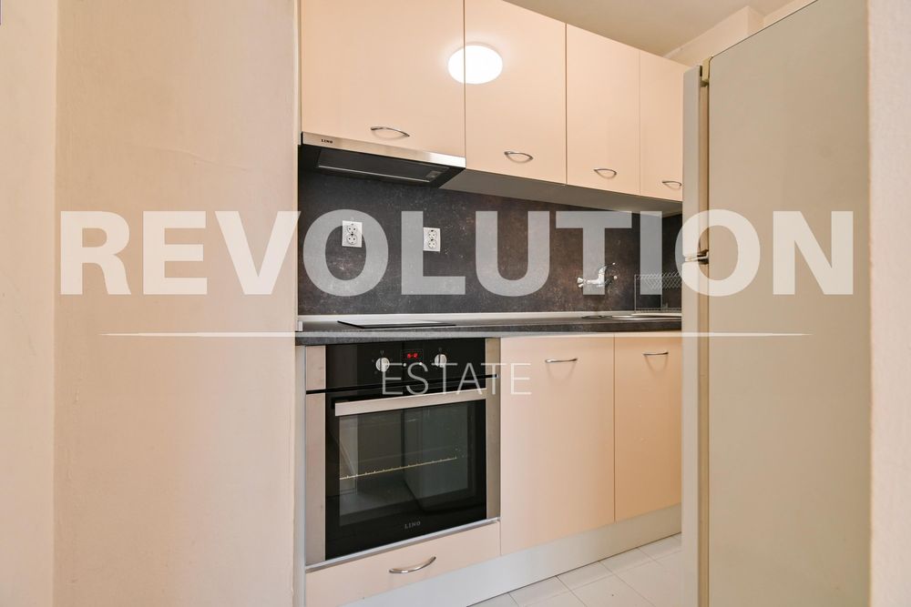 Двустаен апартамент в ж.к. Редута.