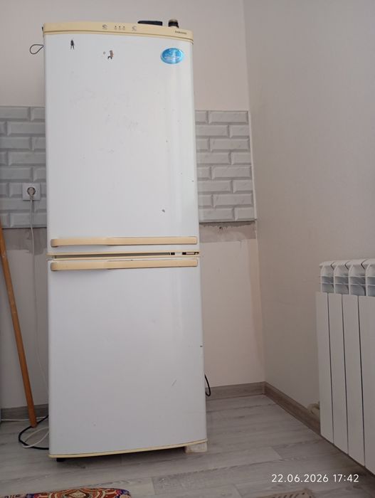 Холодильник сатылады. Бағасы 30000