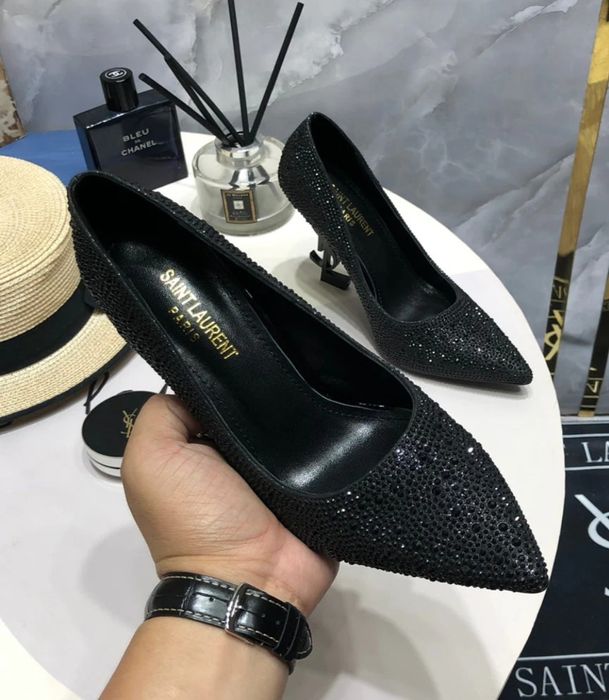 Обувки дамски токчета луксозни