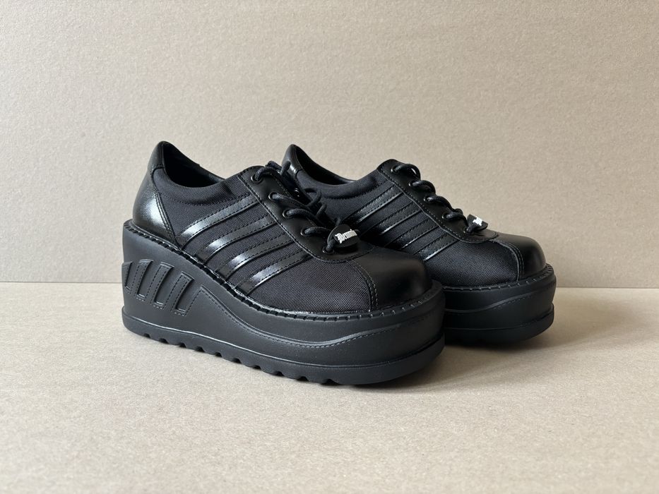 Демисезонные ботинки demonia