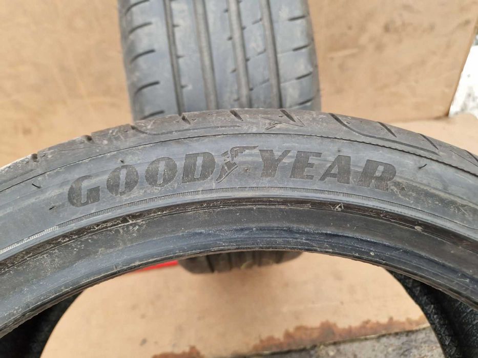 2 Goodyear R19 225/40 Летни гуми  DOT3019