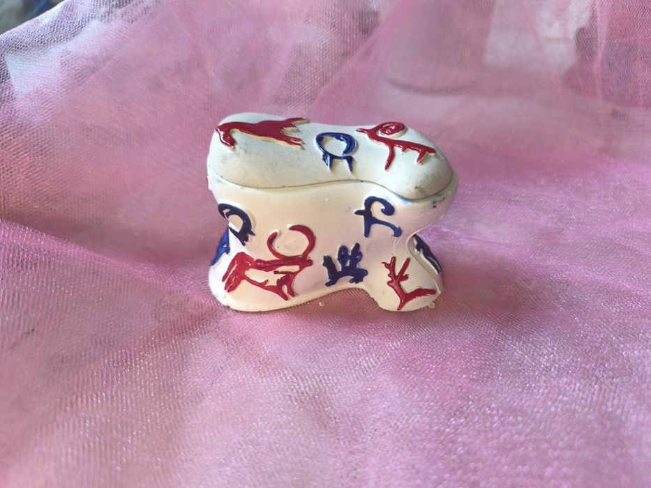 Бонбоньерки той бастар