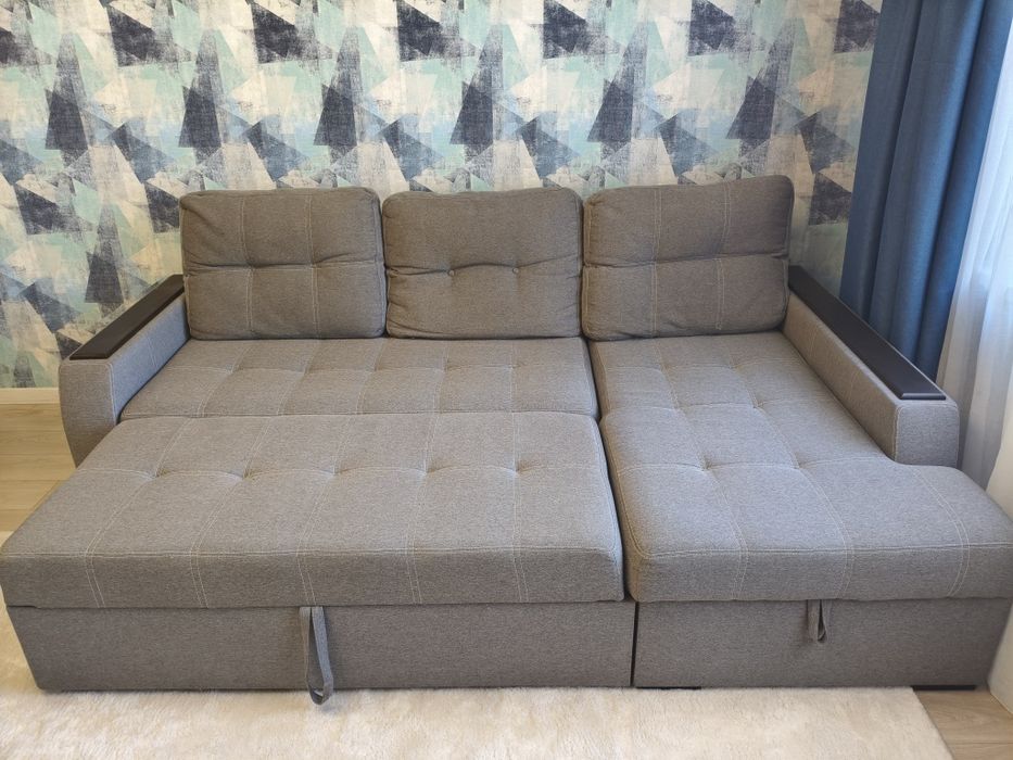 Продам угловой диван.
