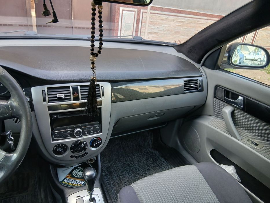 Ласетти сотилади 2006 йил