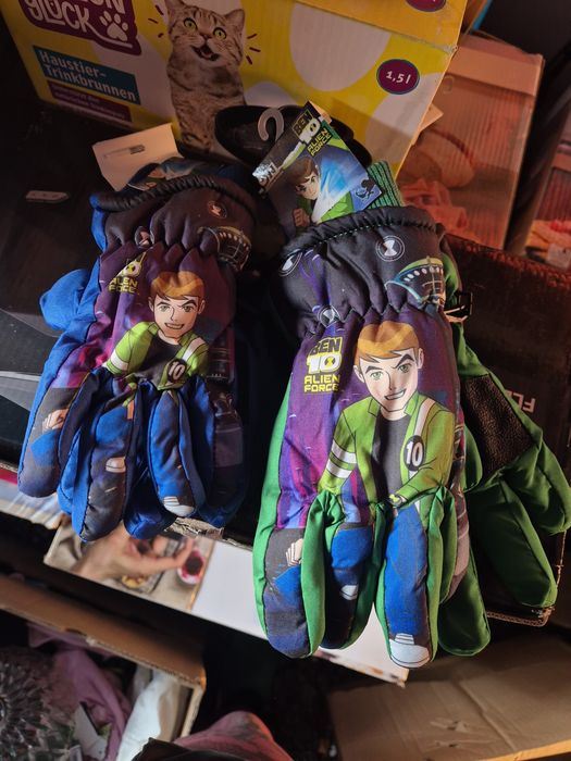 Manusi Disney ben 10 noi imp germania de copii