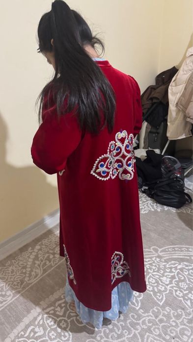 Бешпет красные с стразами