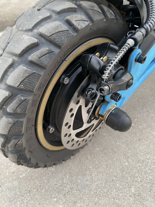 Trotineta IENYRID ES1