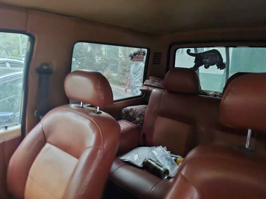 Продается MITSUBISHI MONTERO (PAJERO).
1988 год выпуска. 
234 000 проб