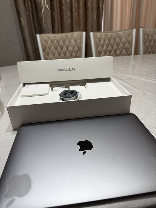 MacBook Air 13-256 гб