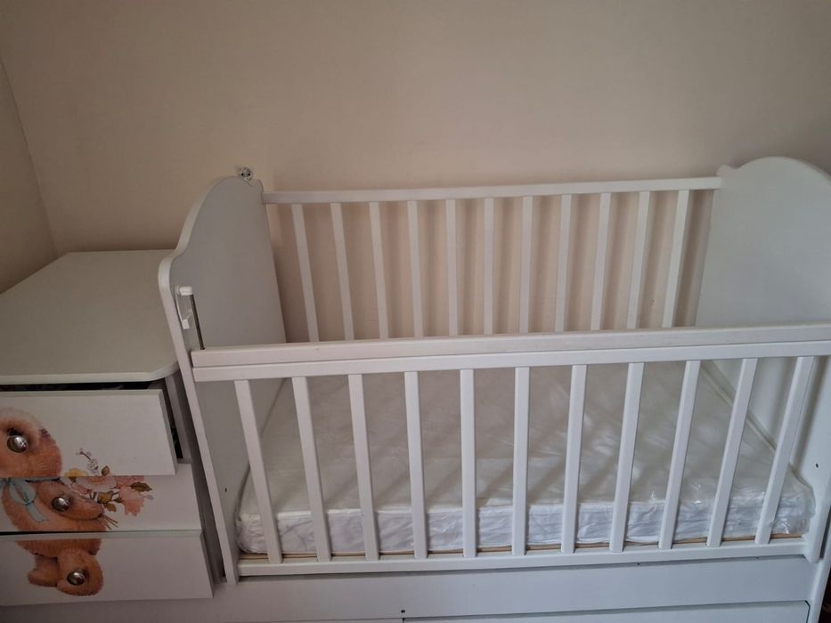 Кроватка детская и коляска